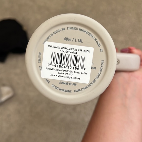 Stanley 40oz - Picture 4 of 4